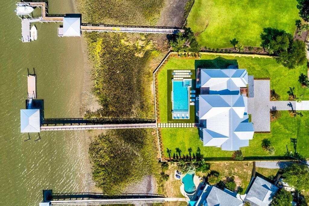 New Waterfront Home With Deep Water Dock Isle of Palms Exterior photo
