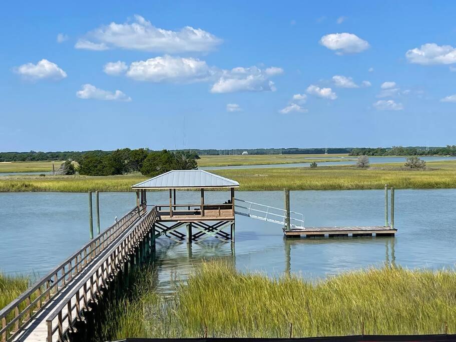 New Waterfront Home With Deep Water Dock Isle of Palms Exterior photo