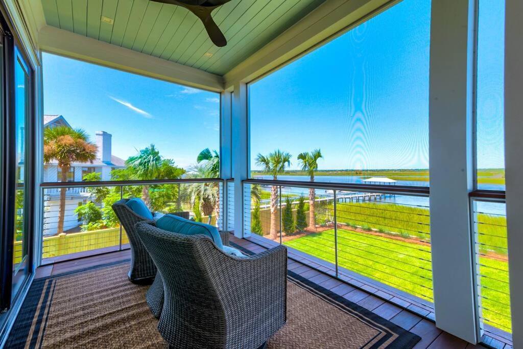 New Waterfront Home With Deep Water Dock Isle of Palms Exterior photo