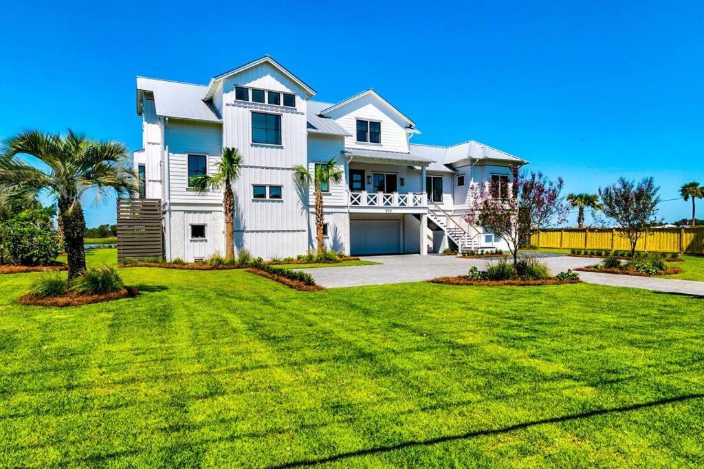 New Waterfront Home With Deep Water Dock Isle of Palms Exterior photo